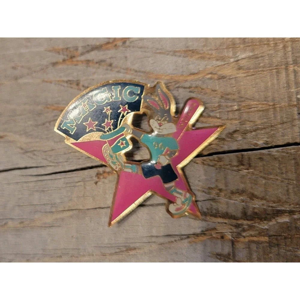 VINTAGE Magic Indiana‎ Bugs Bunny 96 Olympics Pin Collectible Lapel Brooch
